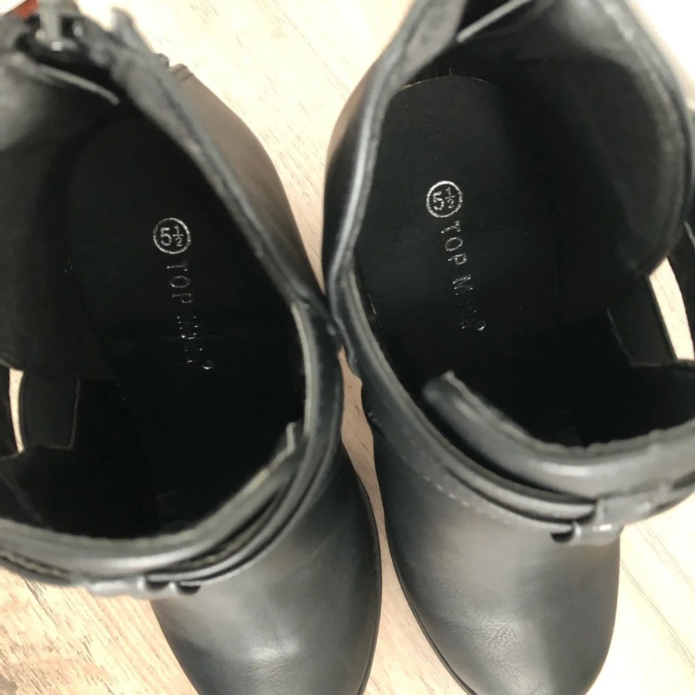 TOP Moda Black Heeled Booties - Picture 7 of 9